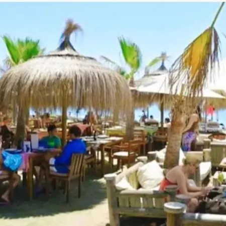 Junto Al Mar Piscinas Jardines Wifi Апартаменты