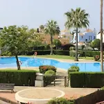 Junto Al Mar Piscinas Jardines Wifi Lägenhet