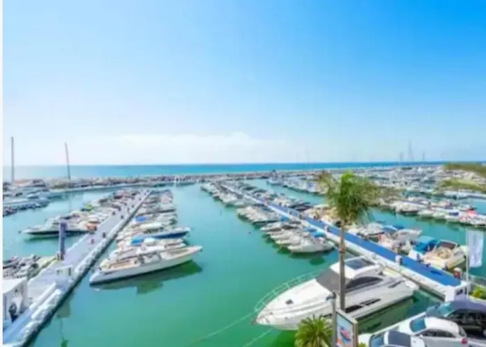 Junto Al Mar Piscinas Jardines Wifi