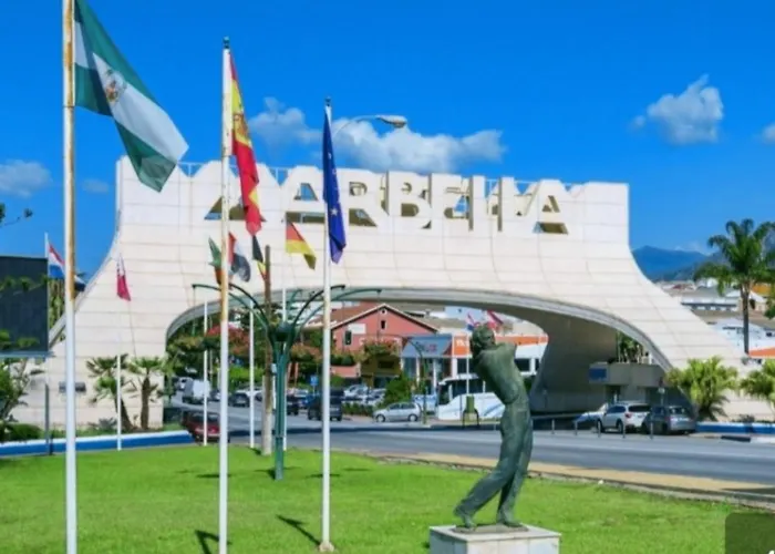 Junto Al Mar Piscinas Jardines Wifi Marbella